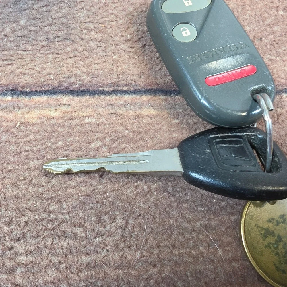 Honda Keyless Entry Remote Fob Key Set Grey Good NHVWB1U521 08E61-S5D-1M0-01